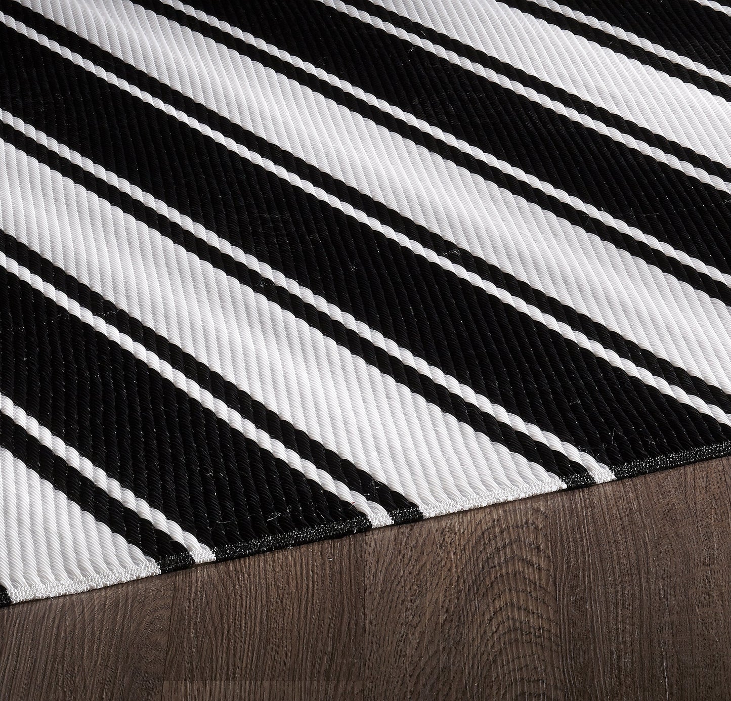 Indoor/Outdoor Black White Stripes Reversible Rug Outdoor Area Rug, Outdoor carpet, outdoor mat, picnic mat
