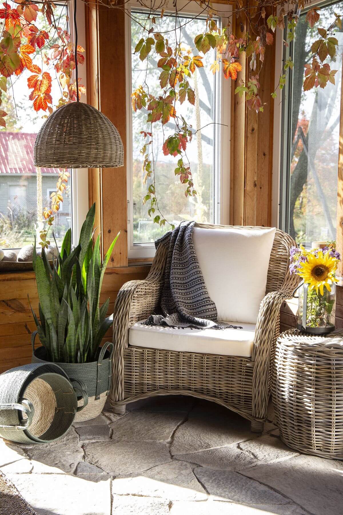 Kubu Rattan Ottoman Round