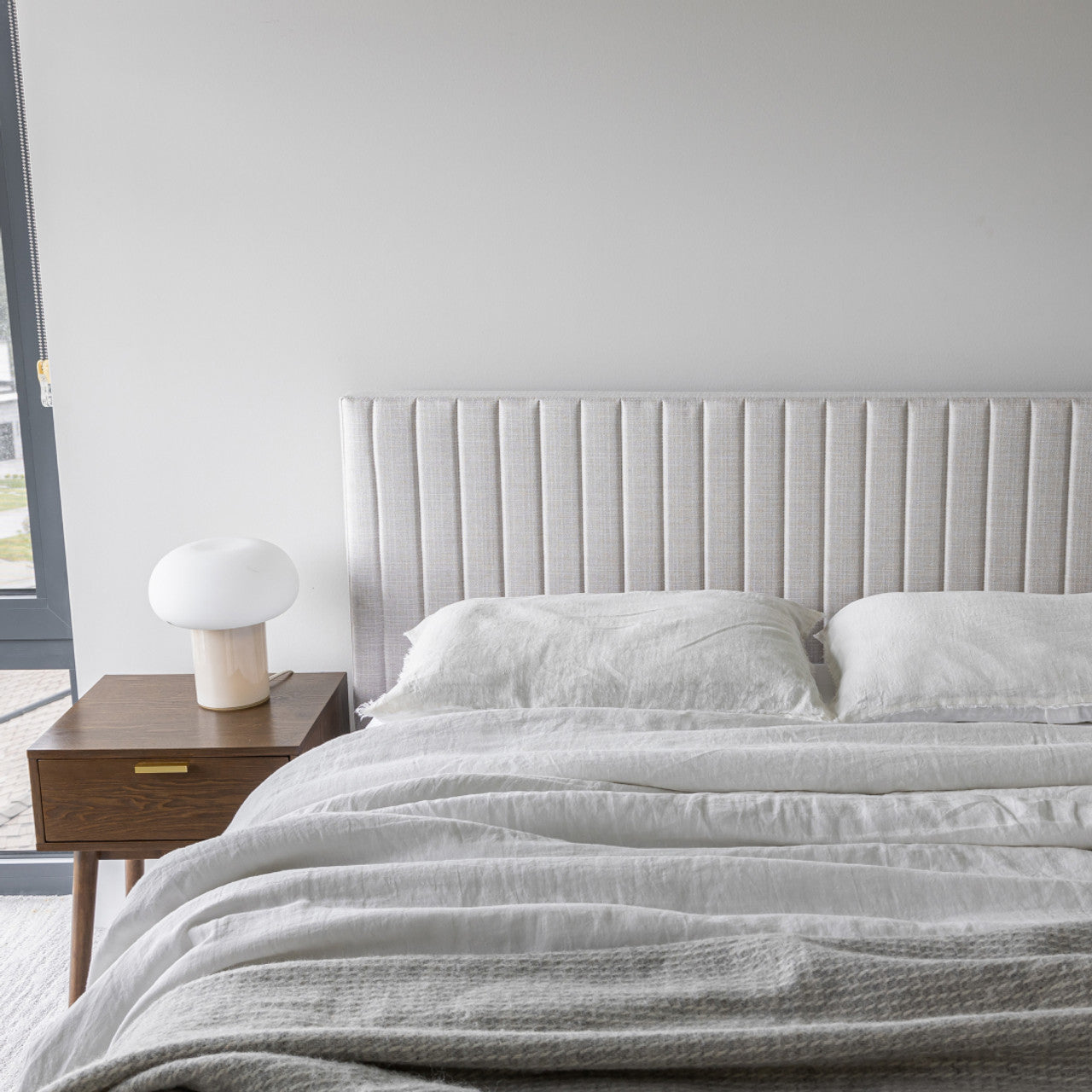 Hollis Queen Bed - Oat