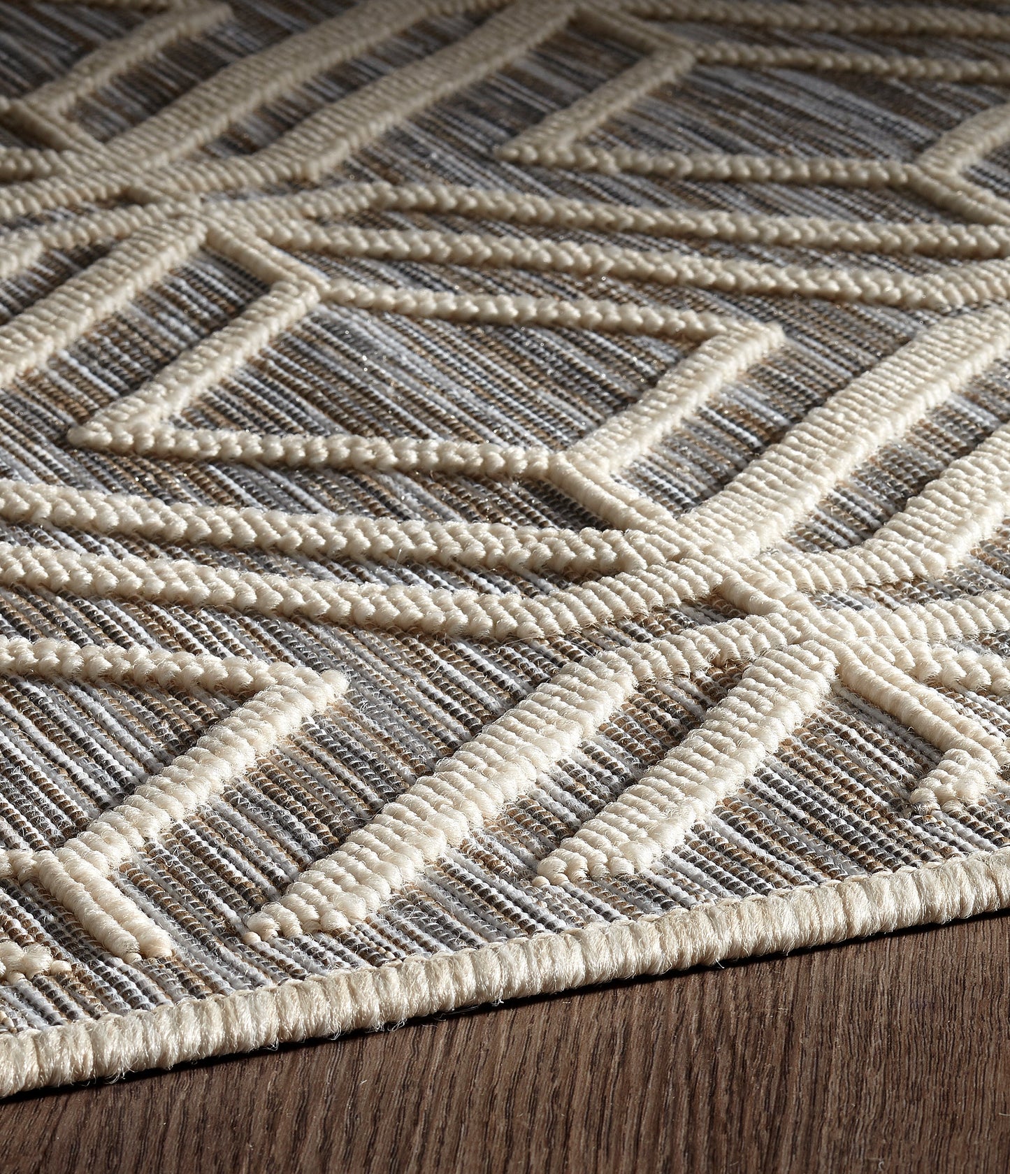 Modern Contemporary Polypropylene Trellis Ivory Rug - Erbanica
