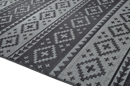 Fiesta Dark Grey 50140 Indoor/Outdoor Plastic Rug - Erbanica