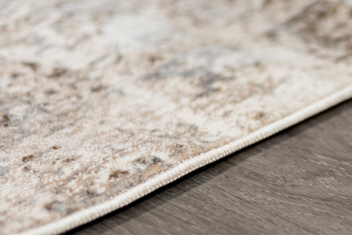 Heirloom Transitional Beige Rug