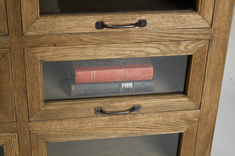 Battier Cabinet