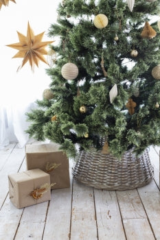 Rattan Christmas Tree Collar - Whitewash