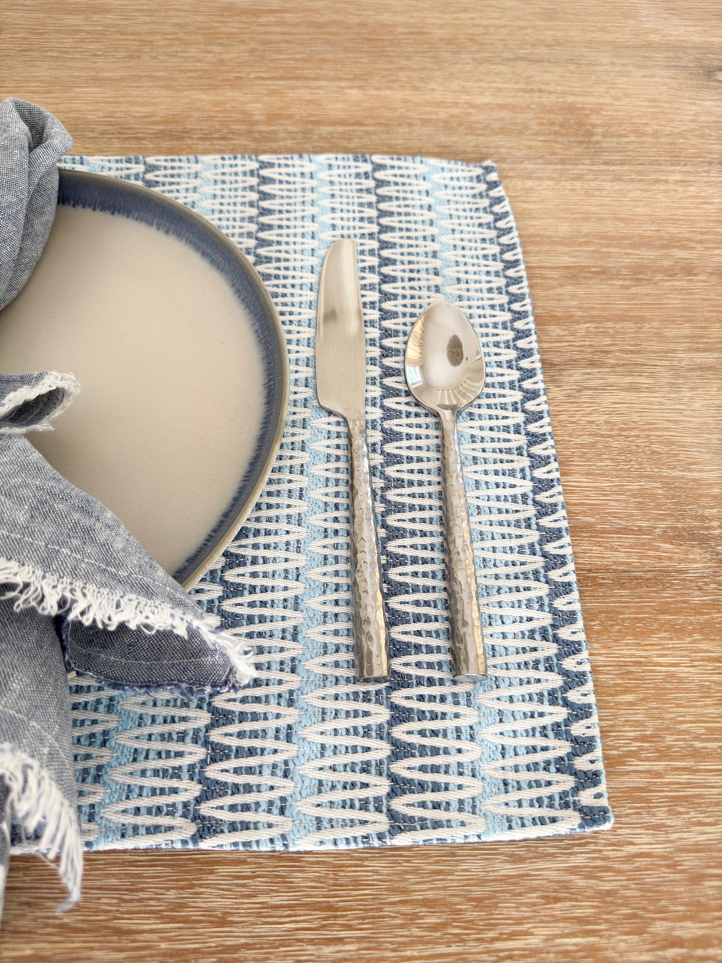 Summer Twist Blue Indoor Outdoor Table Runner, Placemats, and Pillows Collection