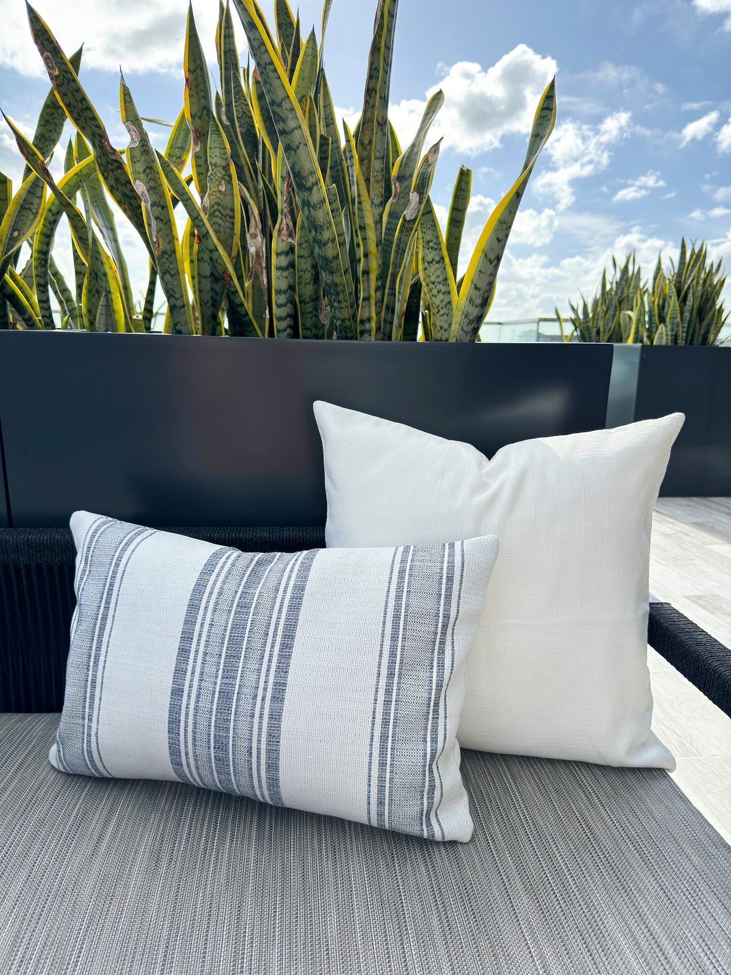 Beach Club White Stripe Blue Indoor Outdoor Cushion, Placemat, Table Runner Collection