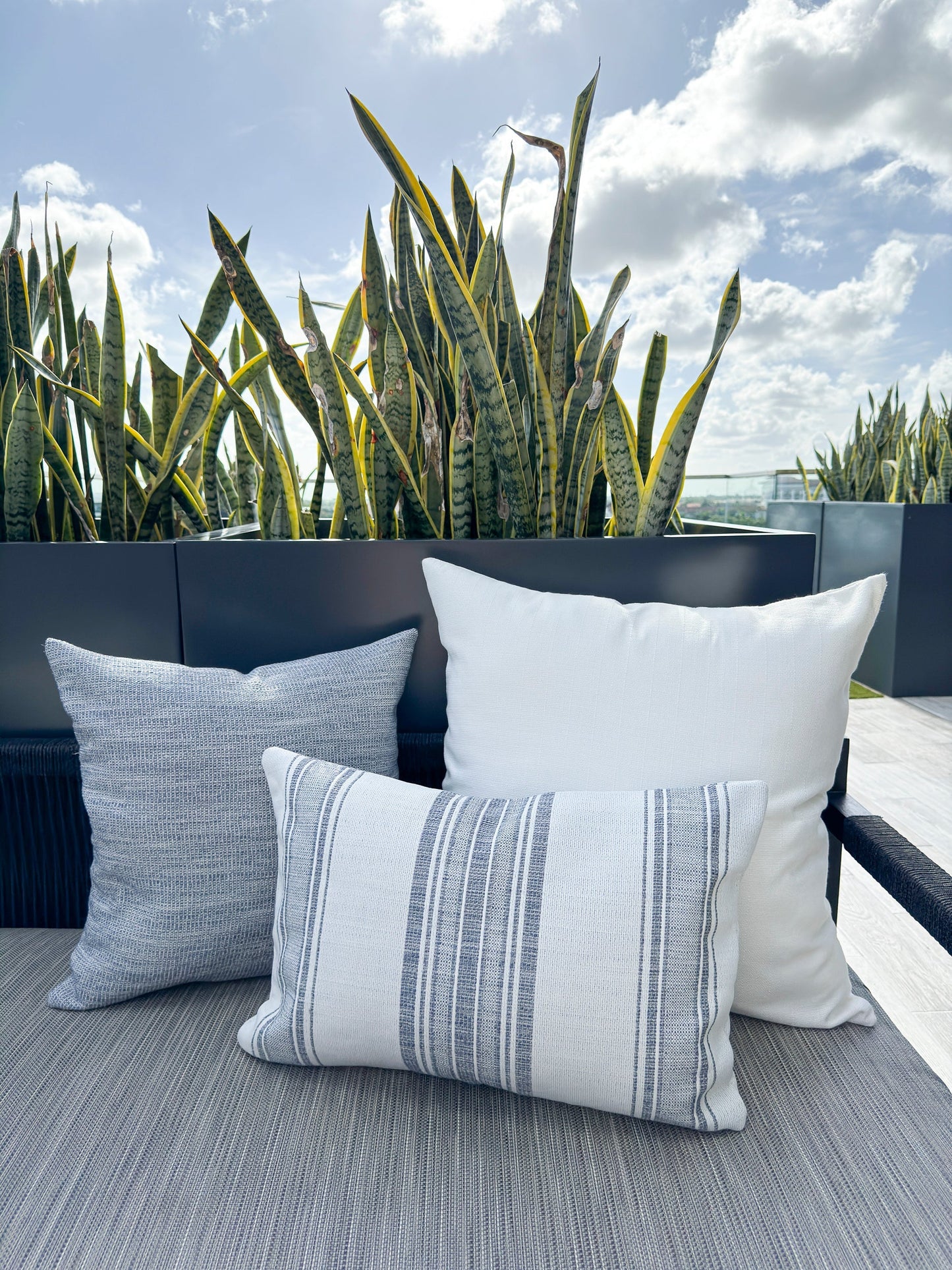 Beach Club White Stripe Blue Indoor Outdoor Cushion, Placemat, Table Runner Collection