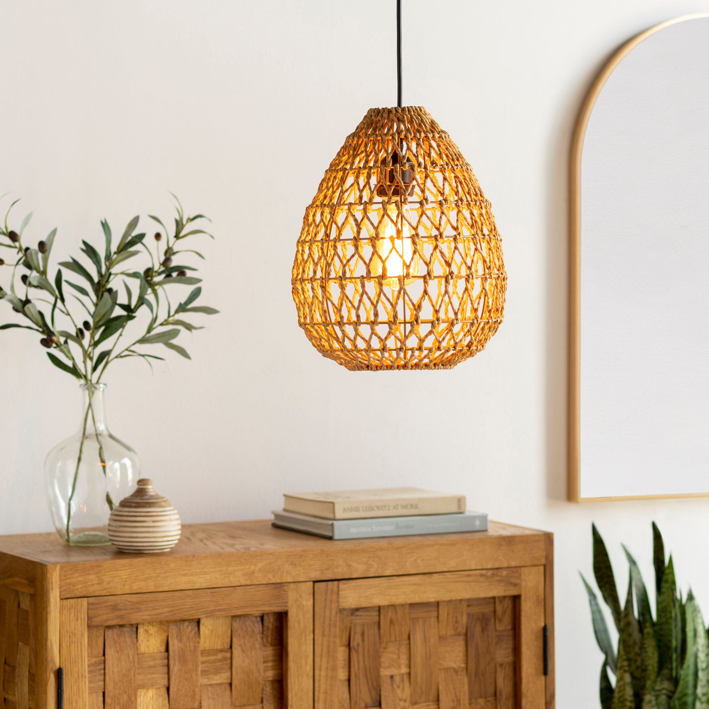 Givoni Pendant Light.